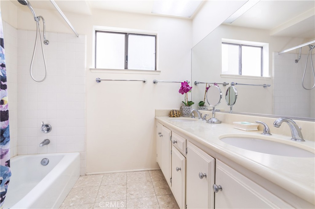 11830 Killimore Avenue Porter Ranch, CA 91326 - Photo 28 of 44