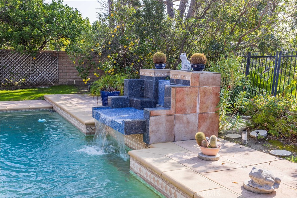 11830 Killimore Avenue Porter Ranch, CA 91326 - Photo 38 of 44