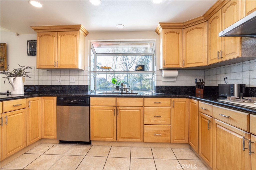 11830 Killimore Avenue Porter Ranch, CA 91326 - Photo 10 of 44