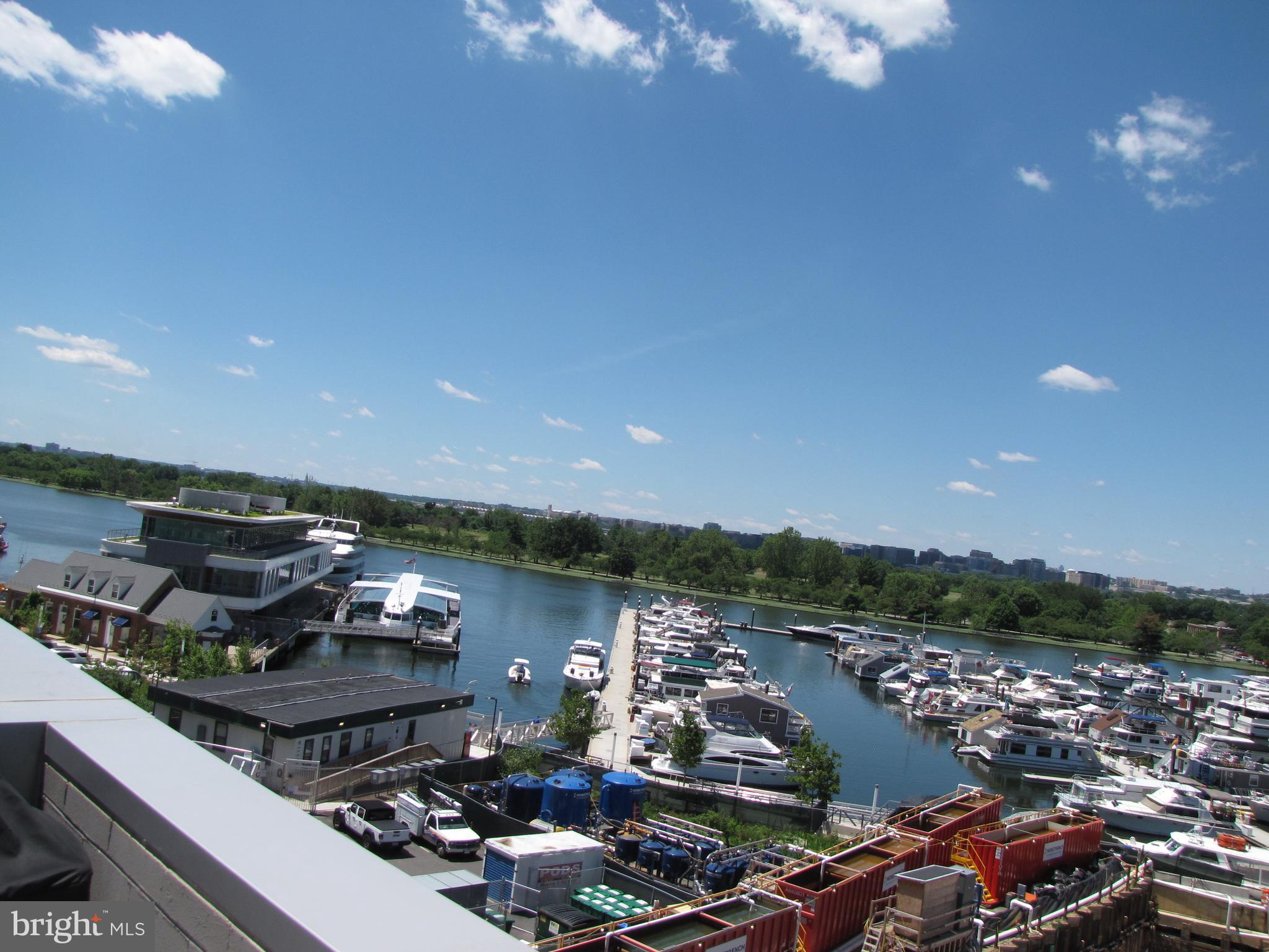 525 Water Street Southwest, Unit 404 Washington, DC 20024 - Photo 14 of 31 Stunning!