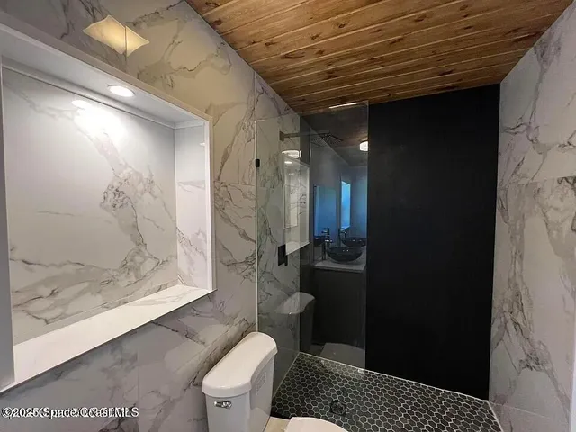 $2,200 | 450 Riverdale Drive, Merritt Island, FL 32953