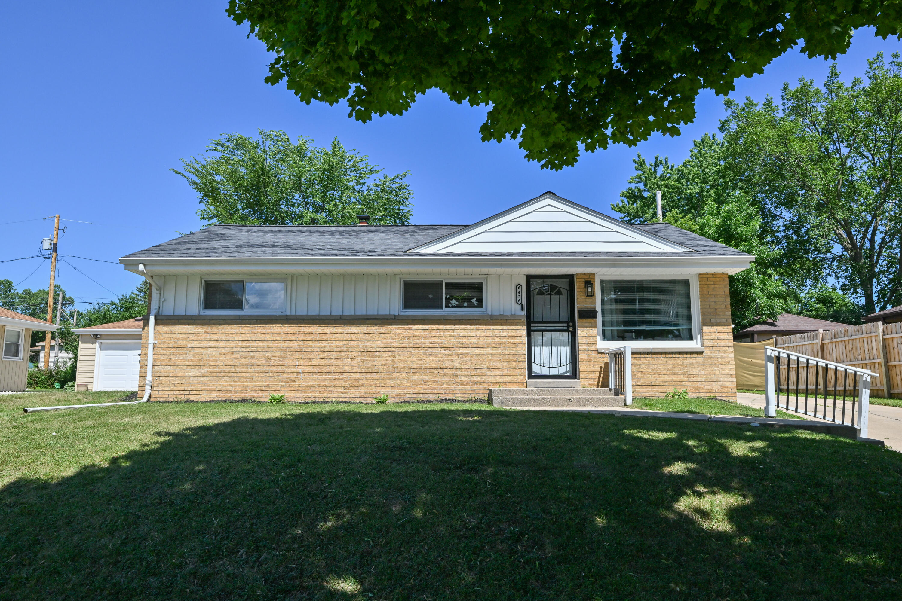 6476 North 84th Street Milwaukee, WI 53224 - Photo 3 of 31 Front of home