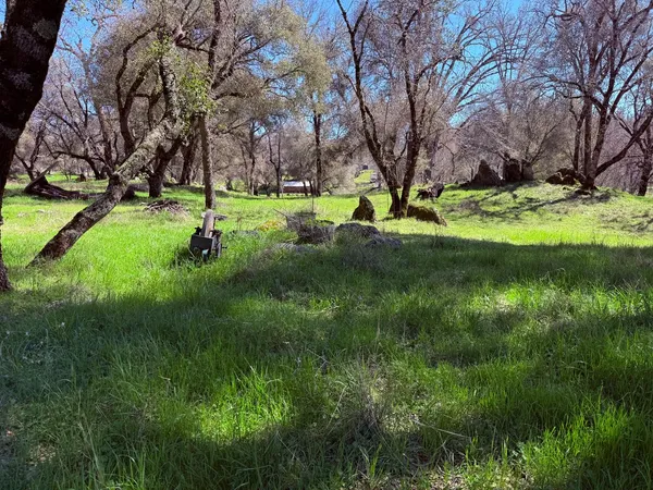 $600,000 | 2901 Cedar Creek Road, Somerset, CA 95684