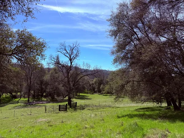 $600,000 | 2901 Cedar Creek Road, Somerset, CA 95684
