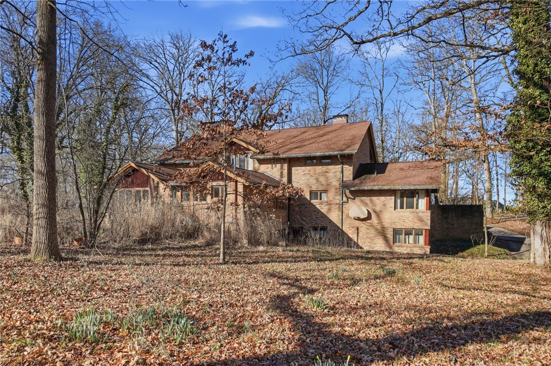 2438 Signal Hill Road Springfield, OH 45504 - Photo 1 of 20