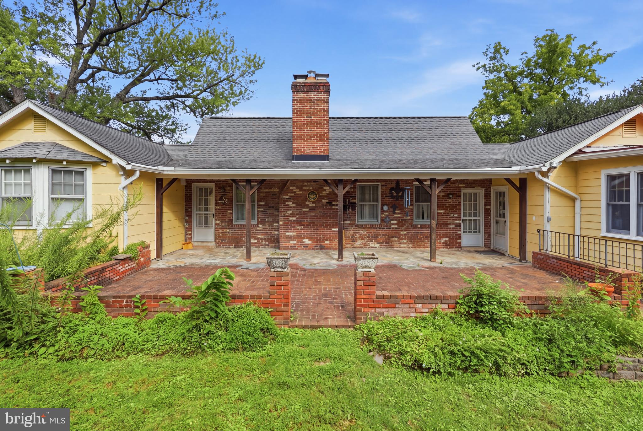 1841 Kirby Road McLean, VA 22101 - Photo 2 of 19 Gallery Image 2
