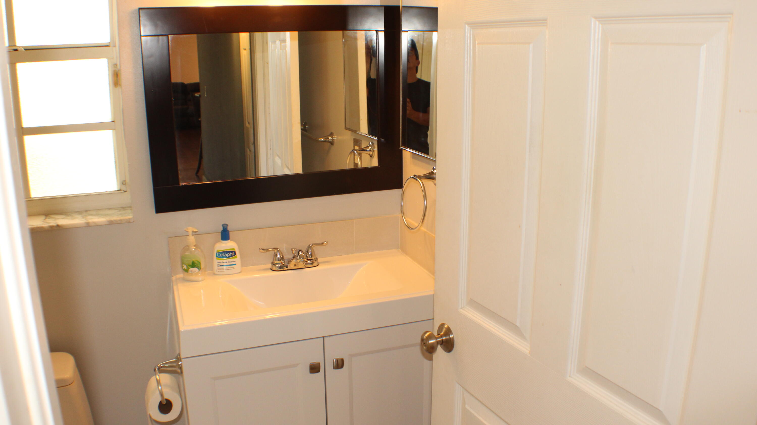 1070 Aspri Way Riviera Beach, FL 33418 - Photo 19 of 61 IMG_0392