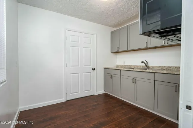 $1,195 | 2221 Commonwealth Avenue, Jacksonville, FL 32209