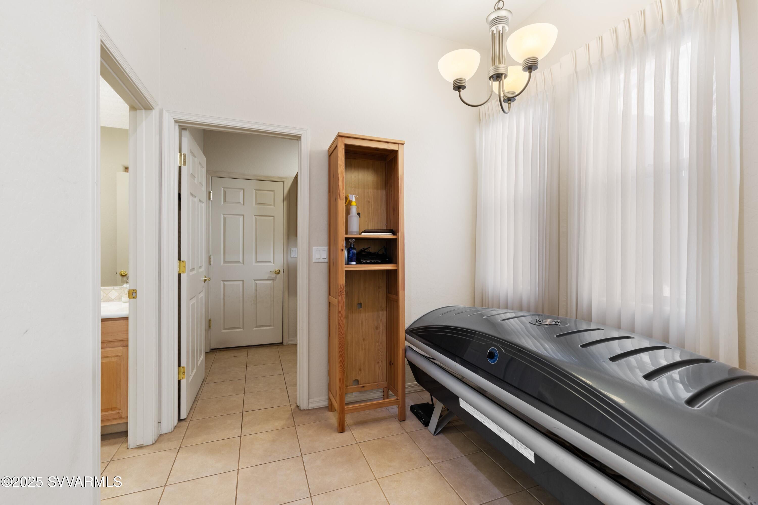 35 Rio Sinagua Sedona, AZ 86351 - Photo 37 of 67 a room with a chandelier