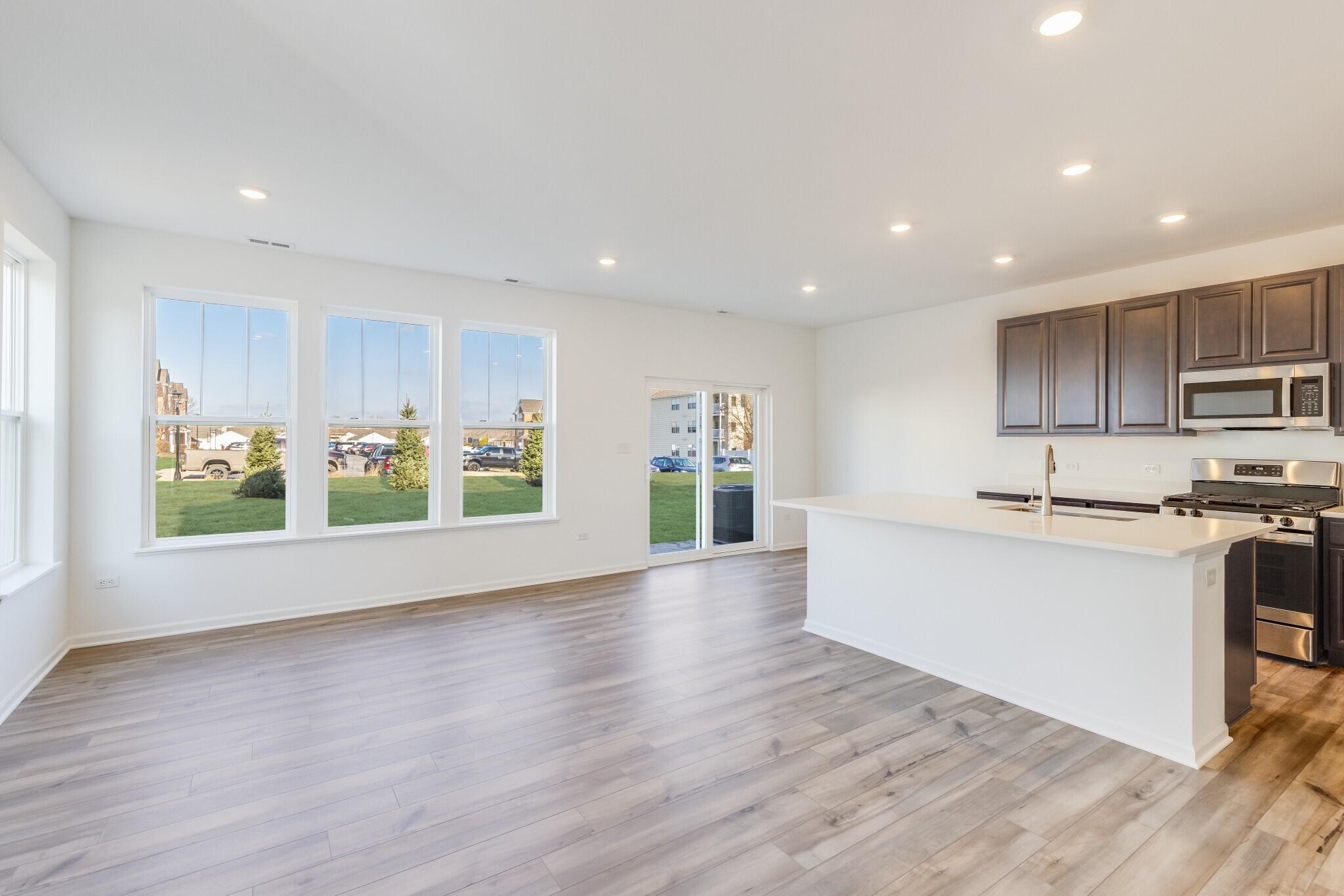 8331 Kannon Drive Lowell, IN 46356 - Photo 8 of 28 2048x1366