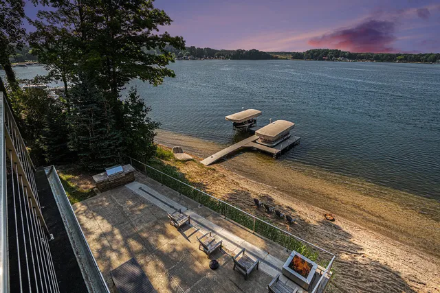 $2,199,000 | 68448 Beechwood Drive, Dowagiac, MI 49047