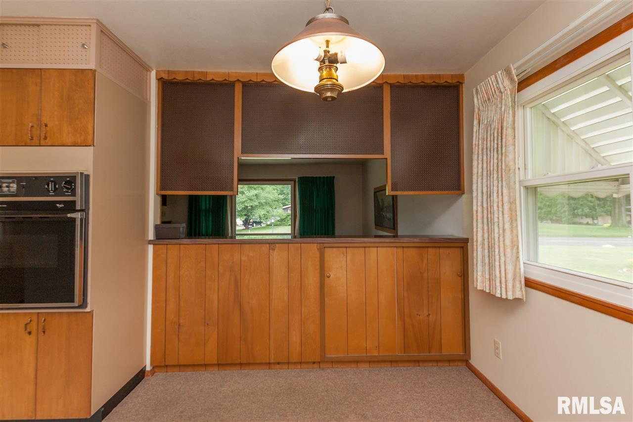 5714 North Hamilton Road Peoria, IL 61614 - Photo 13 of 36 Gallery Image 13