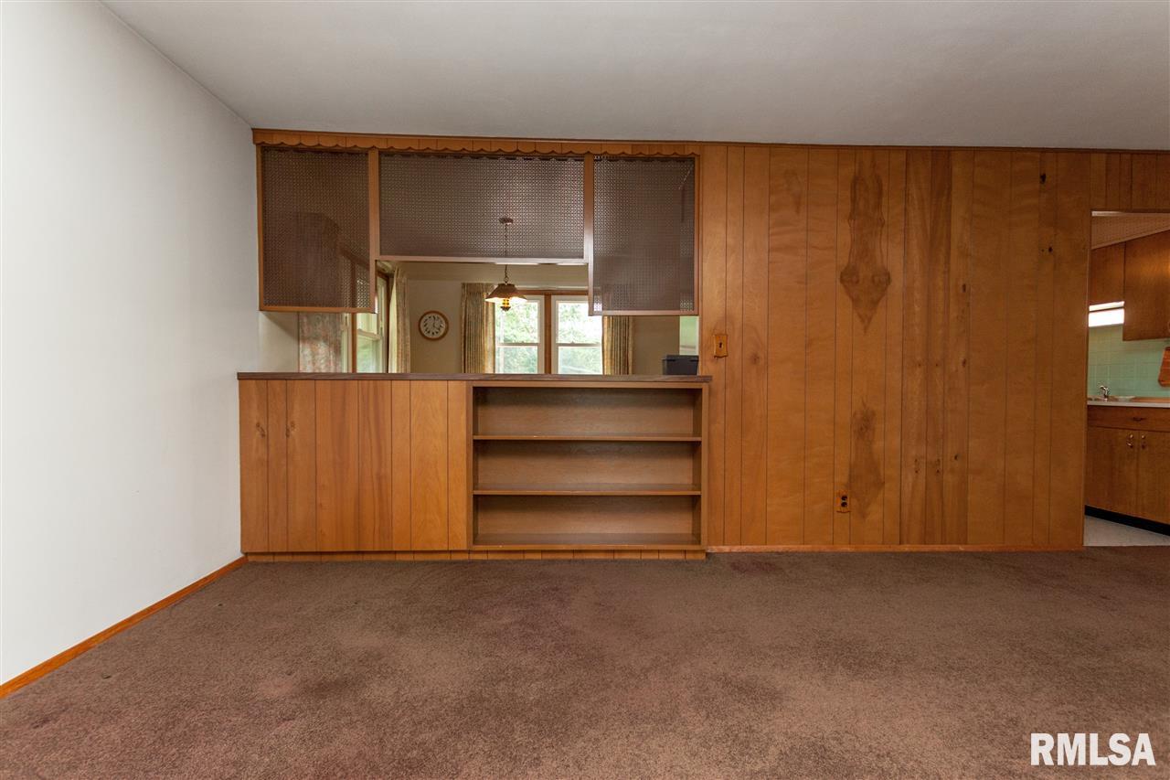 5714 North Hamilton Road Peoria, IL 61614 - Photo 6 of 36 Gallery Image 6