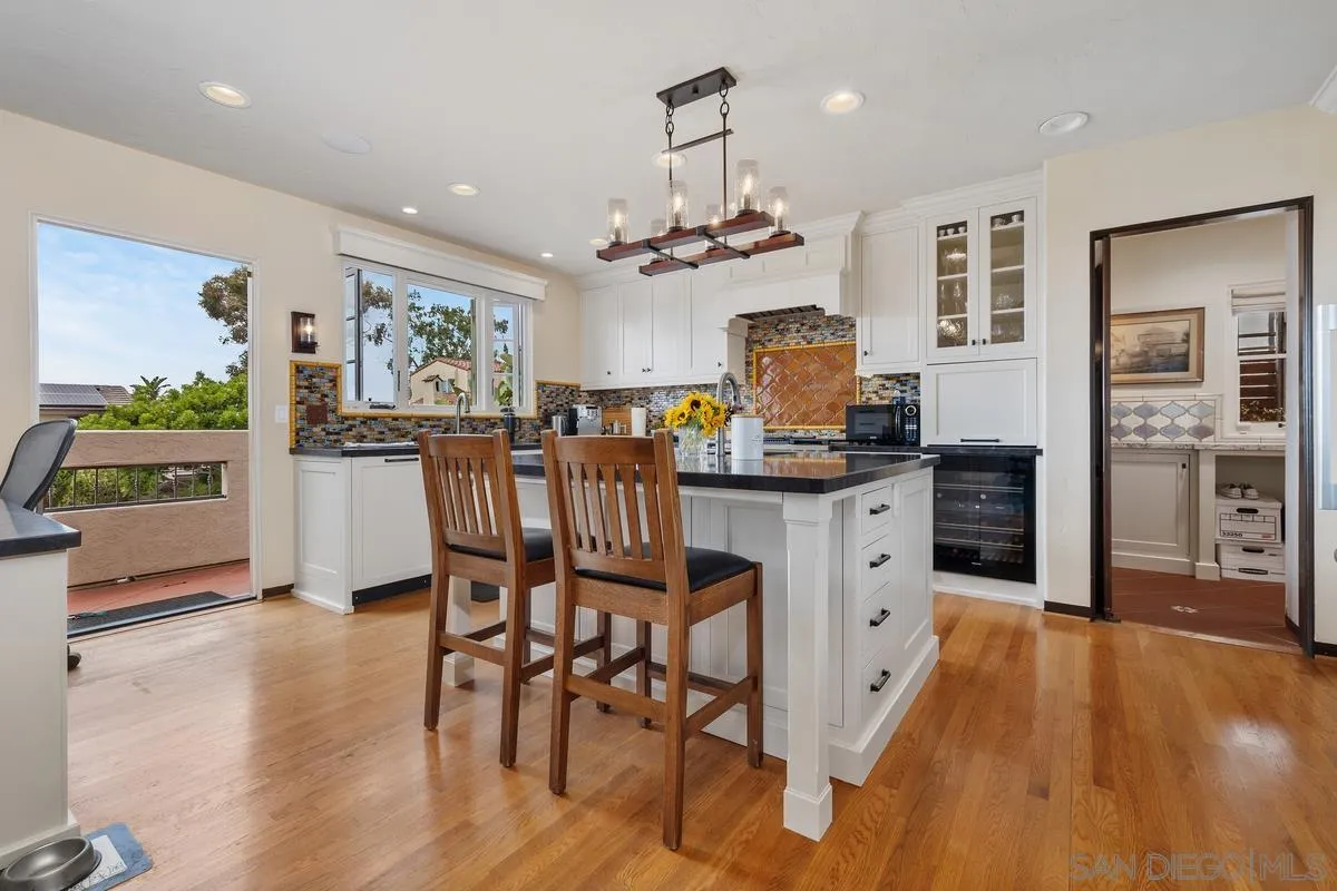 4111 Sunset Road San Diego, CA 92103 - Photo 11 of 36