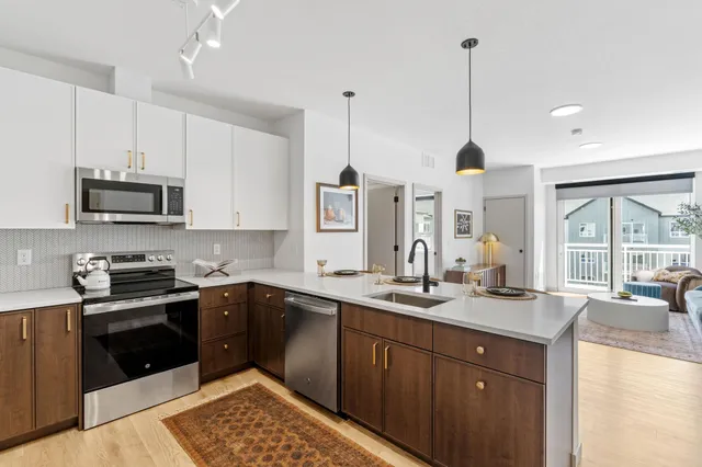 $2,495 | 21401 Dushane Parkway, Farmington, MN 55024