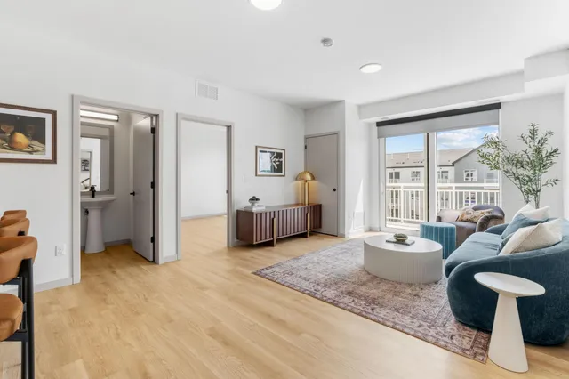 $2,495 | 21401 Dushane Parkway, Farmington, MN 55024