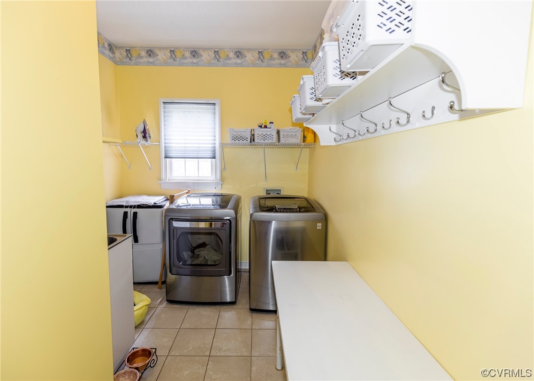 6373 Pine Slash Road Mechanicsville, VA 23116 - Photo 34 of 49 a utility room with sink dryer and washer