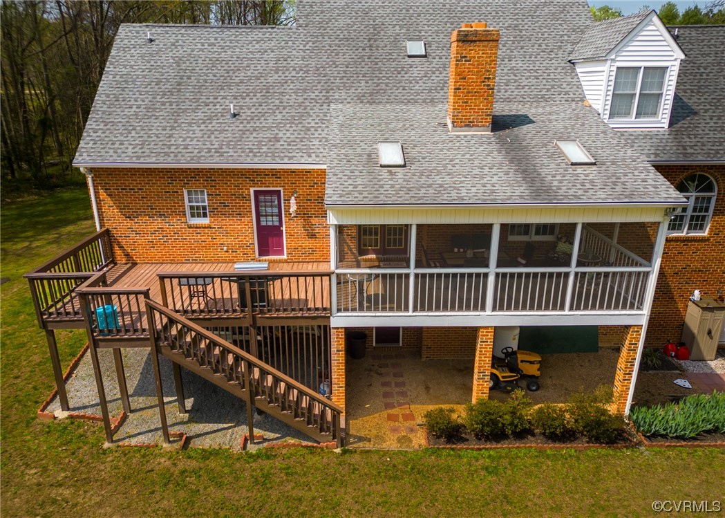 6373 Pine Slash Road Mechanicsville, VA 23116 - Photo 44 of 49 a balcony with table and chairs