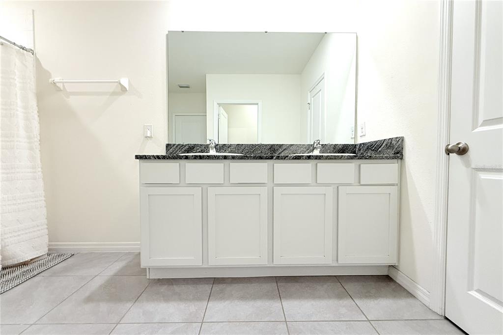 8406 Hardy Bay Loop Wesley Chapel, FL 33545 - Photo 19 of 28