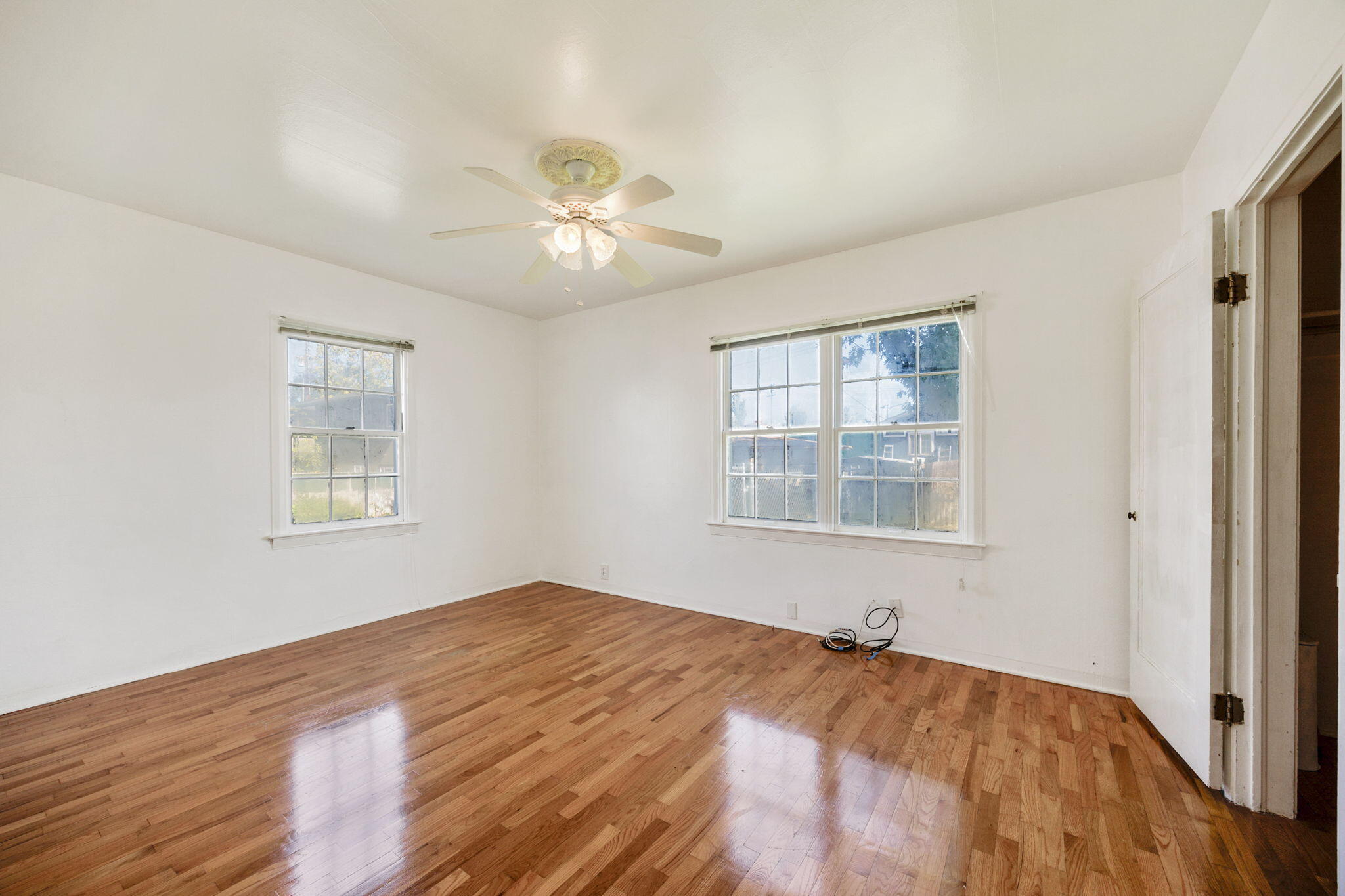 339 Maple Street Medford, OR 97501 - Photo 15 of 30 15-Bedroom-1