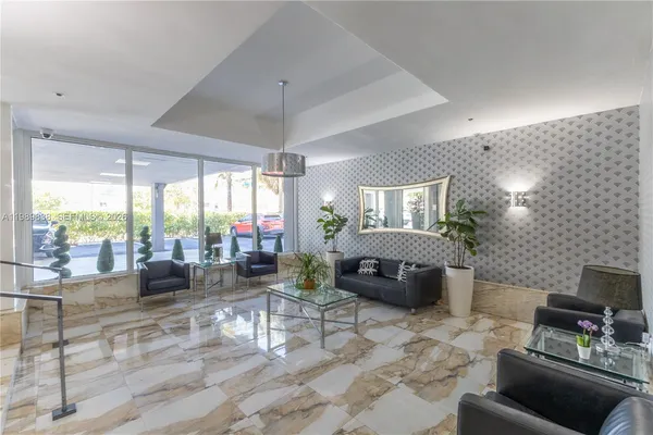 $2,995 | 1255 Collins Avenue, Unit 901, Miami Beach, FL 33139