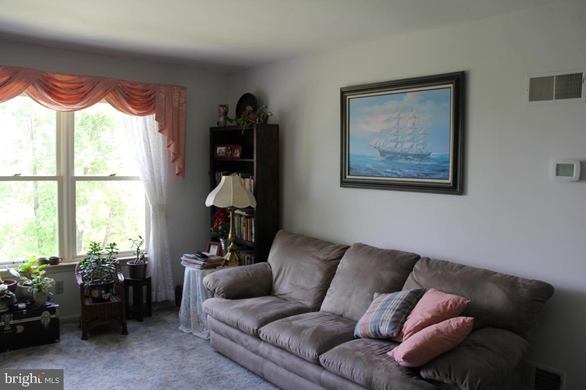 4118 Forrest Road Mount Joy, PA 17552 - Photo 8 of 23 Gallery Image 8