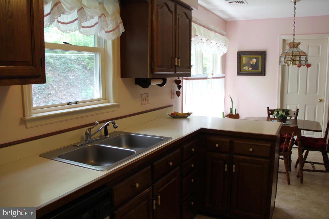 4118 Forrest Road Mount Joy, PA 17552 - Photo 10 of 23 Gallery Image 10
