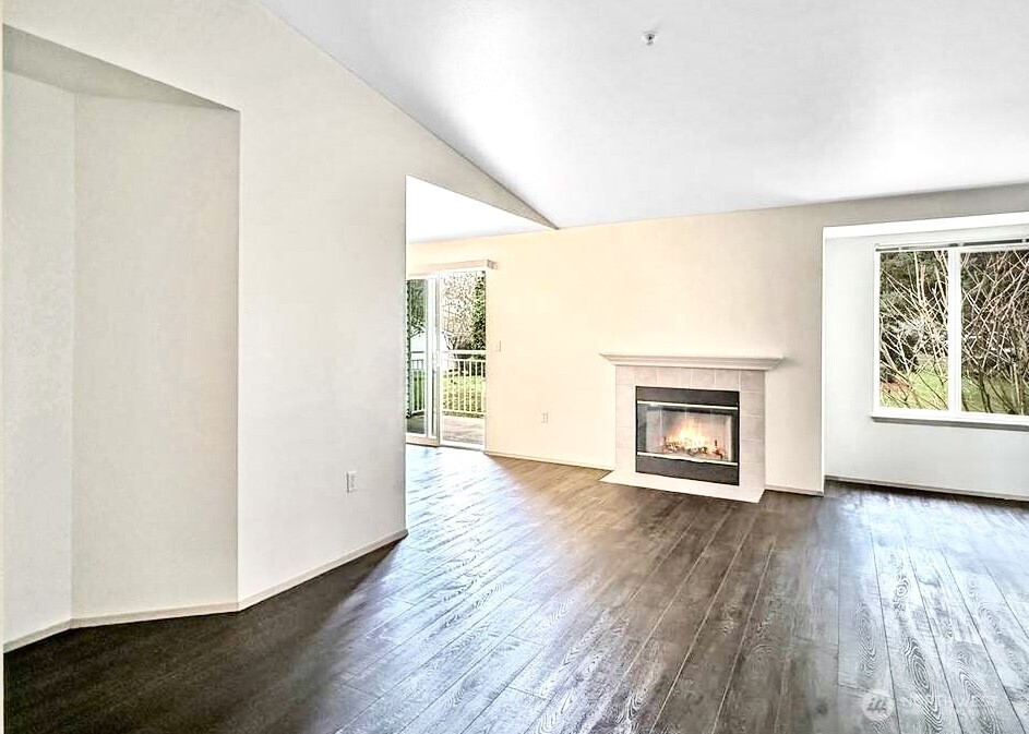 11002 Southeast Petrovitsky Road, Unit I203 Renton, WA 98055 - Photo 7 of 23 Gallery Image 7