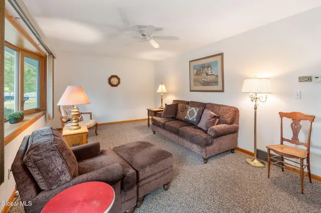 $349,900 | 9 Apple Blossom Lane, Voorheesville, NY 12186