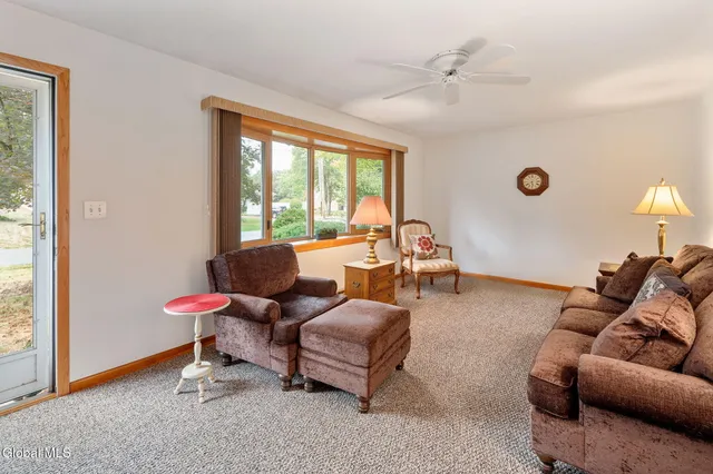 $349,900 | 9 Apple Blossom Lane, Voorheesville, NY 12186