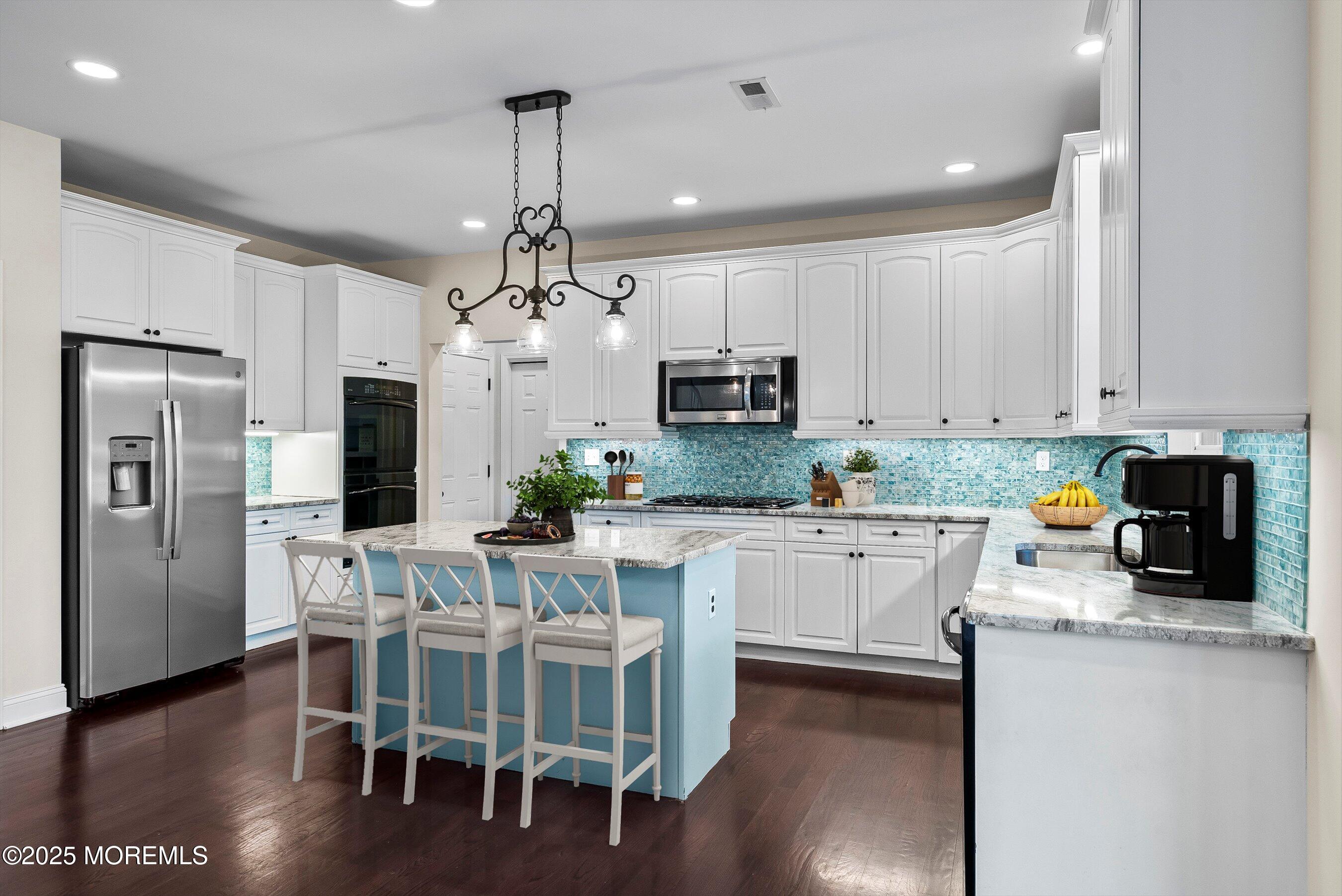 10 Rolling Meadows Court Cream Ridge, NJ 08514 - Photo 16 of 65 041-Kitchen 1B STAGED