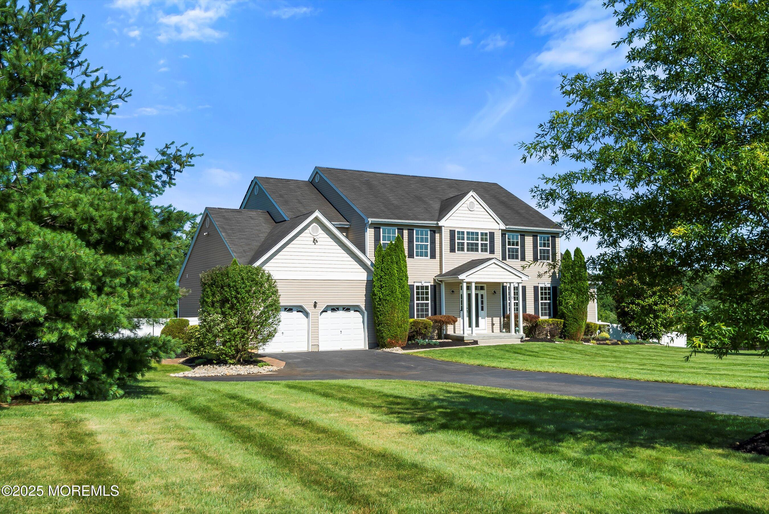 10 Rolling Meadows Court Cream Ridge, NJ 08514 - Photo 40 of 65 010-Front Left