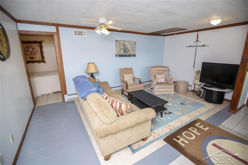 1093 East Curtis Road Hope, MI 48628 - Photo 5 of 42