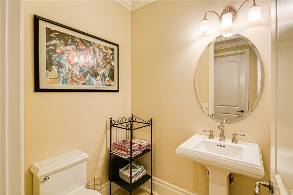 825 Cambridge Court Pasadena, CA 91107 - Photo 19 of 38