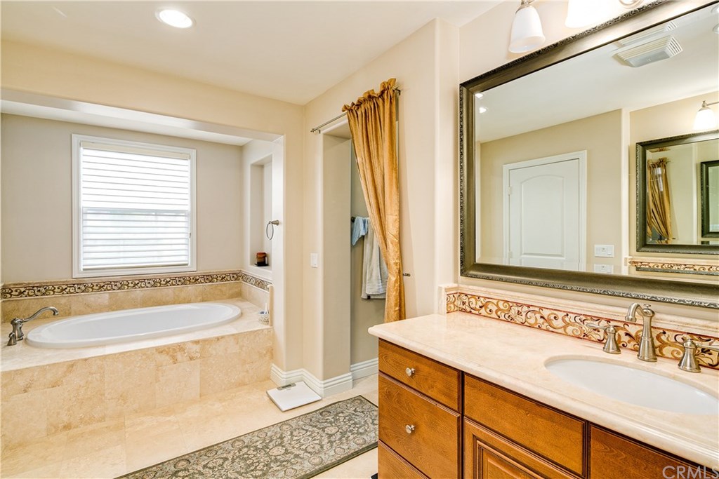 825 Cambridge Court Pasadena, CA 91107 - Photo 26 of 38