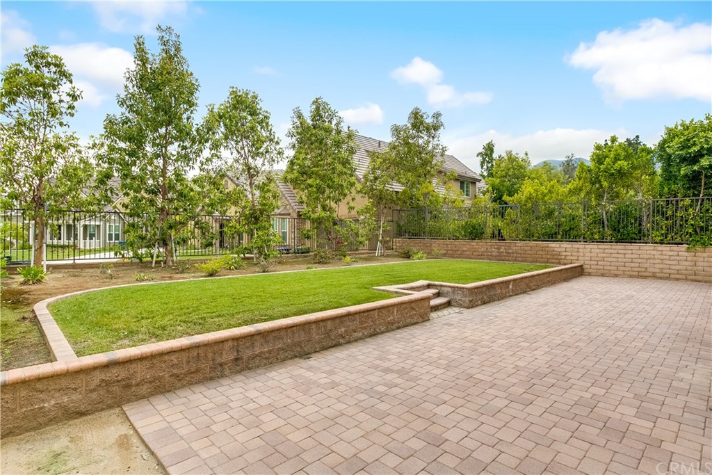 825 Cambridge Court Pasadena, CA 91107 - Photo 35 of 38