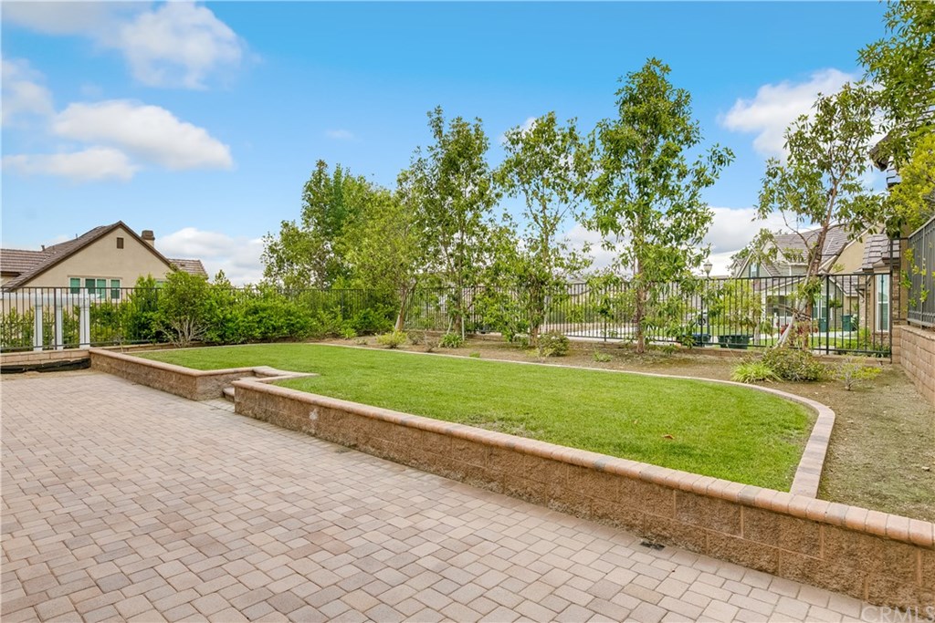 825 Cambridge Court Pasadena, CA 91107 - Photo 36 of 38