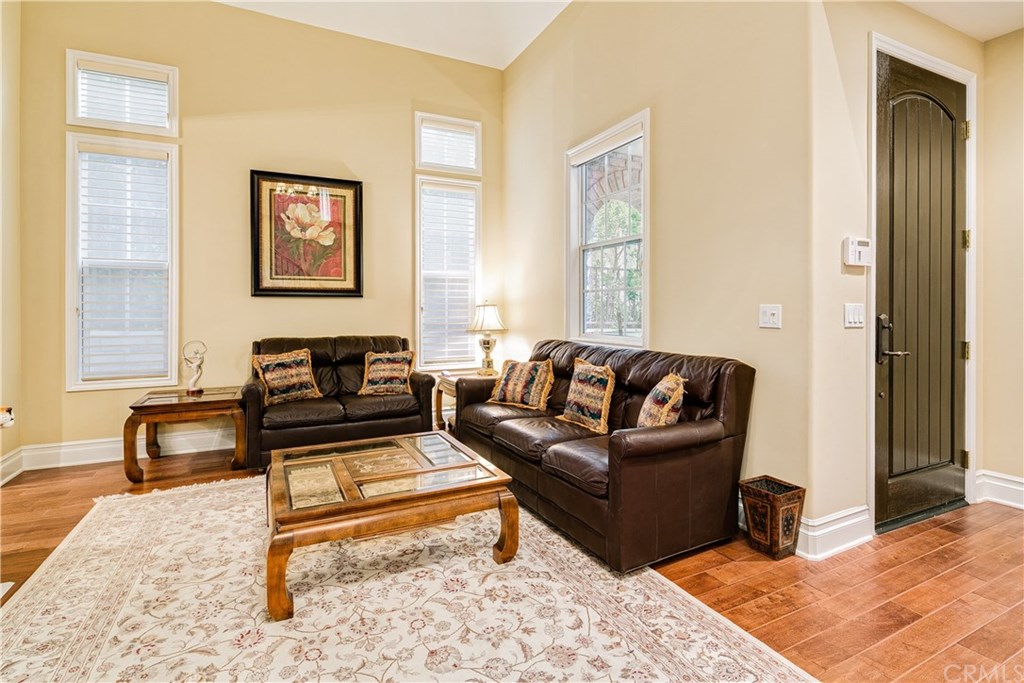 825 Cambridge Court Pasadena, CA 91107 - Photo 6 of 38