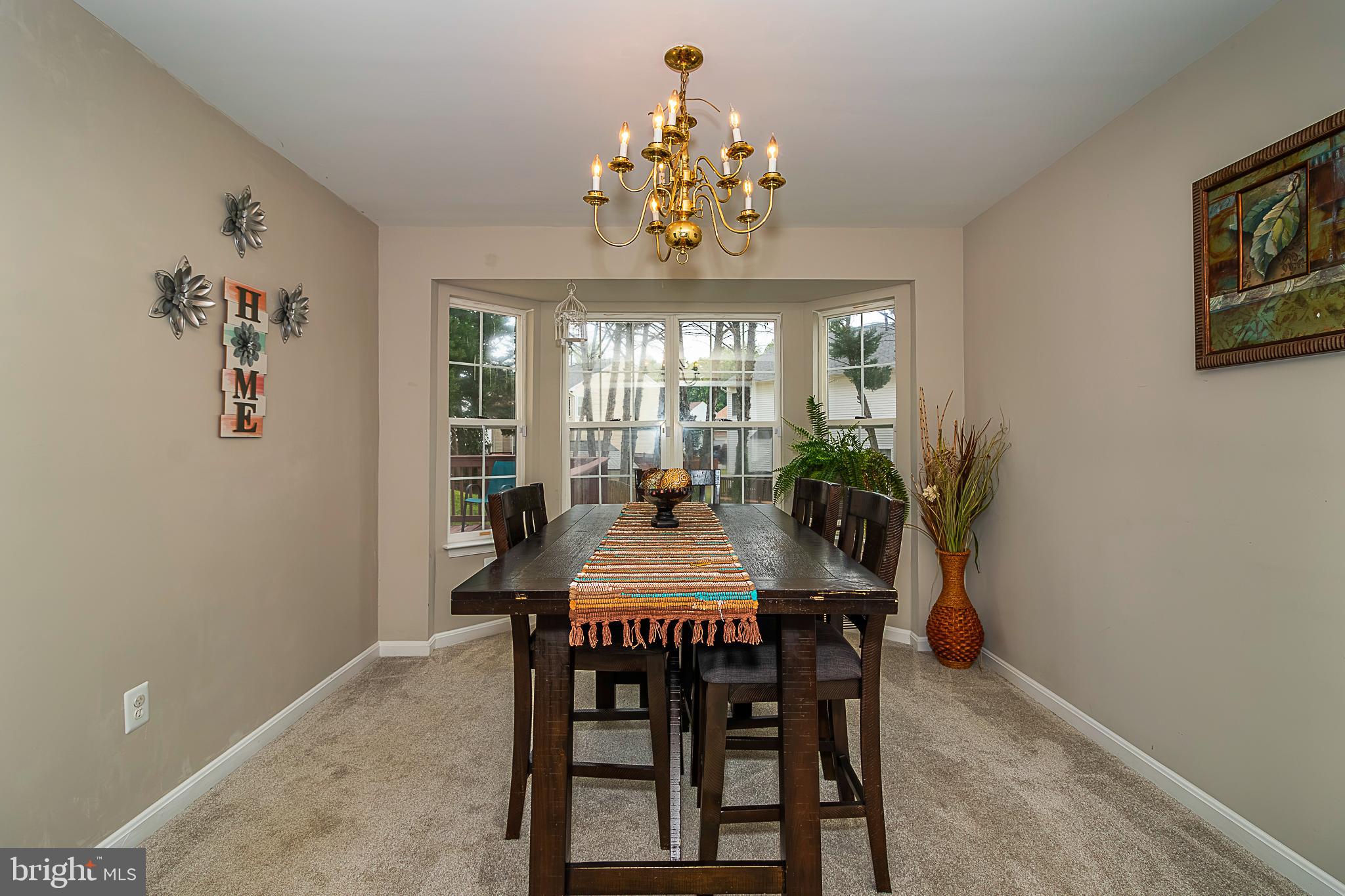 15521 Wheatfield Road Woodbridge, VA 22193 - Photo 15 of 39 Dining room