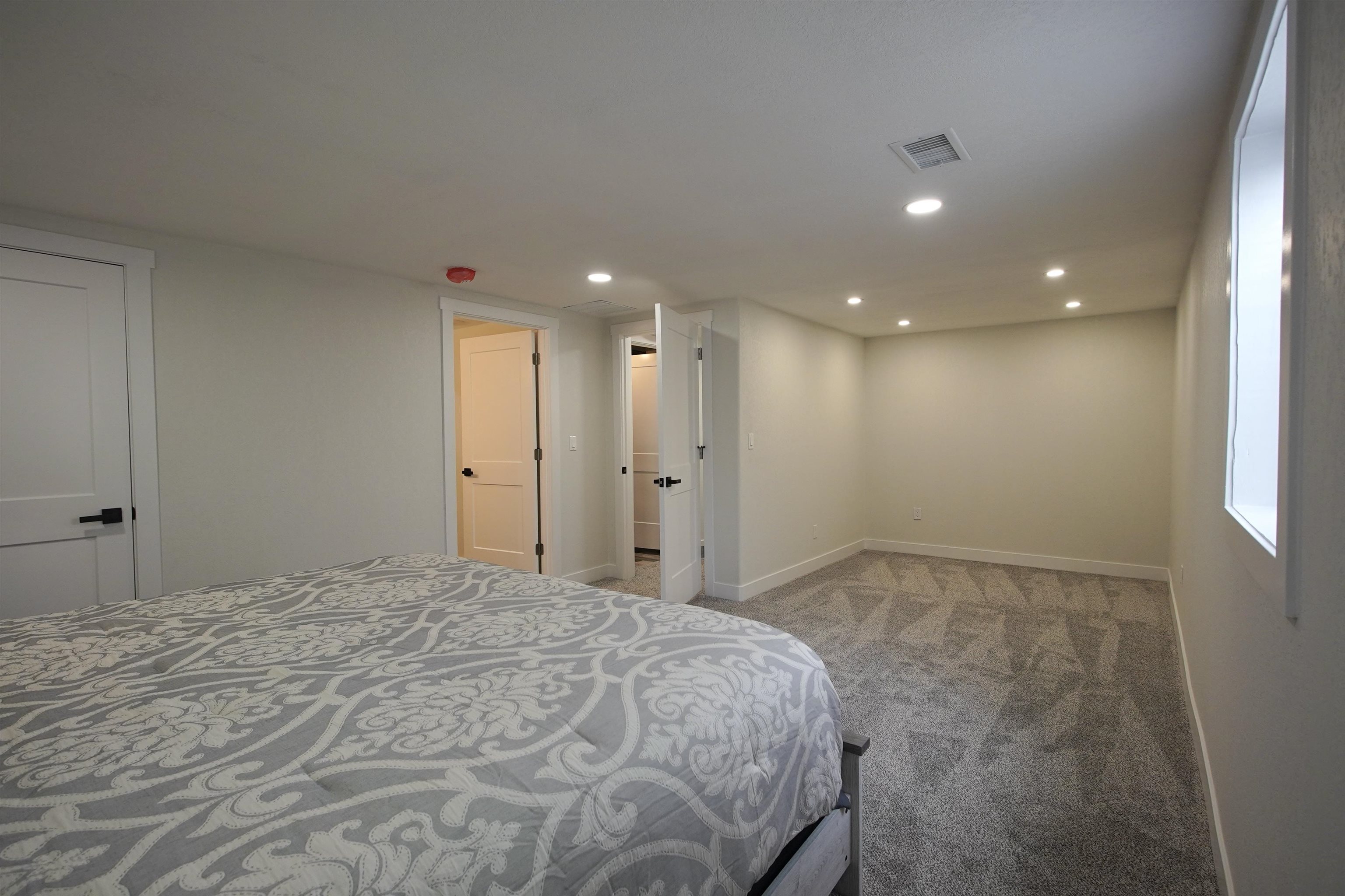 1220 Ivy Lane Casper, WY 82609 - Photo 13 of 37