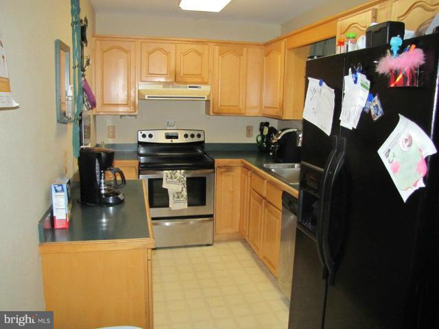 51 Darrel Road North East, MD 21901 - Photo 4 of 12 Kitchen