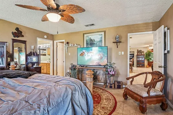 $525,000 | 10856 Legg Drive, Kemp, TX 75143