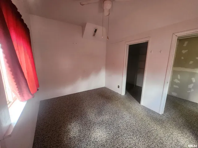 $69,900 | 209 South Main Street, Pinckneyville, IL 62274