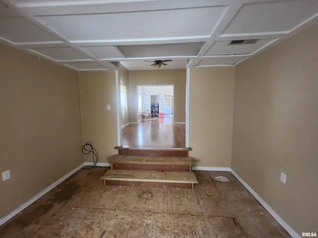 $69,900 | 209 South Main Street, Pinckneyville, IL 62274