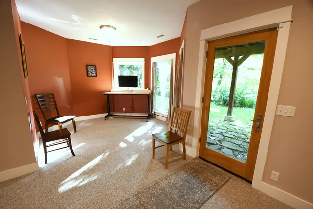 $1,195,000 | 14888 Cr 687 South Haven, Bangor, MI 49013