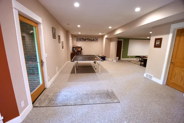 $1,195,000 | 14888 Cr 687 South Haven, Bangor, MI 49013