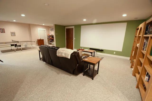 $1,195,000 | 14888 Cr 687 South Haven, Bangor, MI 49013