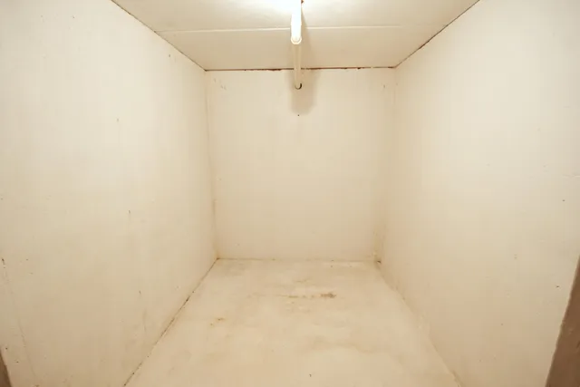 $1,195,000 | 14888 Cr 687 South Haven, Bangor, MI 49013