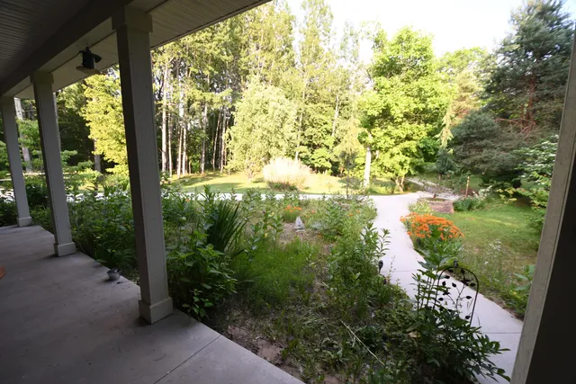 $1,195,000 | 14888 Cr 687 South Haven, Bangor, MI 49013