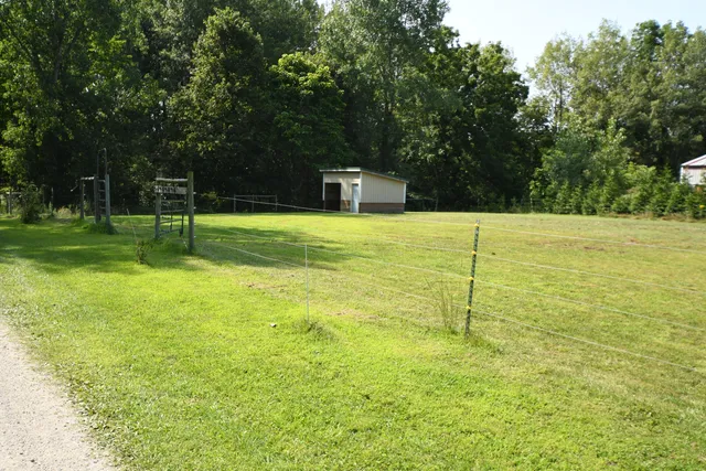 $1,195,000 | 14888 Cr 687 South Haven, Bangor, MI 49013